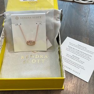 Never worn, still packaged, brand new, rose gold Kendra Scott necklace.